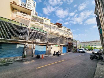 小港桂林國小旁|雙車庫透天別墅|地27.83坪｜高雄市小港區明聖街