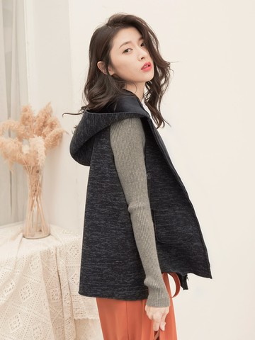 輕柔太空棉短絨毛裝飾釦連帽背心外套