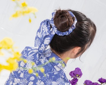 【波麗印花】兔兔耳大腸髮圈 天絲 復古琉璃紺 手作禮物