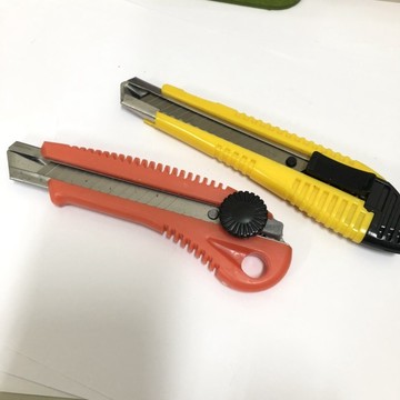 ［沐沐屋］大型美工刀（兩入30）