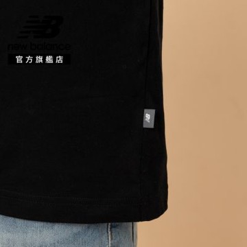 【New Balance】玫瑰圖案短袖上衣_男性_黑色_MT61018IBK