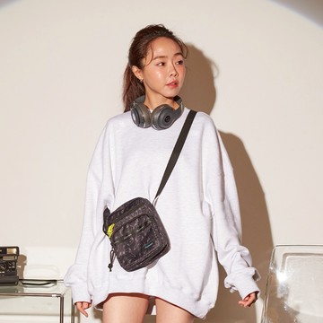 [Lucky777]【Pokemon】 寶可夢直式側背包-黑色