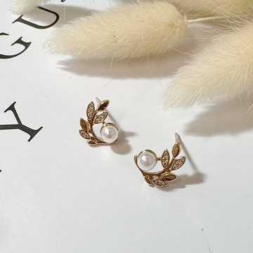 G&G珍珠維納斯耳環(針式)
