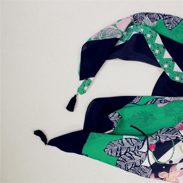 德國高端 mad 流蘇手工滾邊數碼印花彩噴栩栩入生真絲方巾圍巾