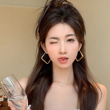 免運🔮歐美新款菱形耳環S925銀針簡約氣質高級誇張耳飾方形大耳圈耳釘抗敏 飾品 純銀 耳環 耳飾 耳針 耳墜 耳環 女生