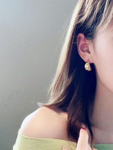 腰果耳墜簡約冷淡風氣質韓國東大門耳釘新款歐美輕奢網紅耳環1入