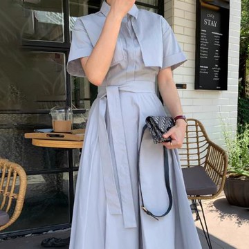 法式復古大裙擺連衣裙女夏季設計感小眾翻領系帶收腰顯瘦純色長裙