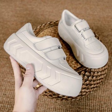 真皮小白鞋女厚底板鞋2025秋季新款百搭休閑松糕增高鞋魔術貼女鞋