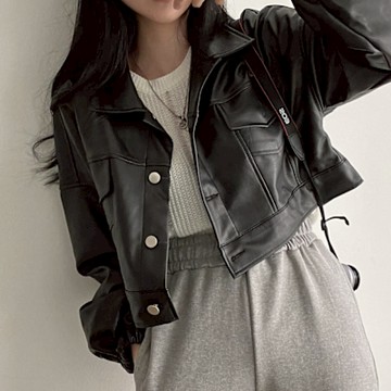 MOCO韓版chic帥氣翻領單排扣袖縮口百搭短版夾克PU皮衣短外套