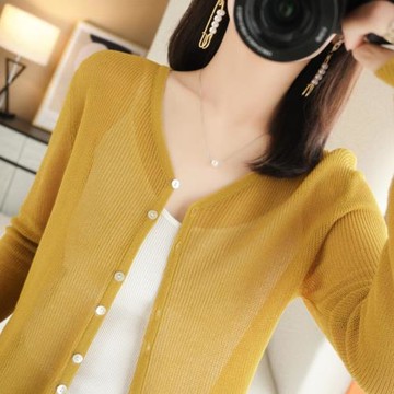 V領冰絲針織空調開衫女夏季亞麻微透防曬衫薄款寬松外搭配吊帶裙