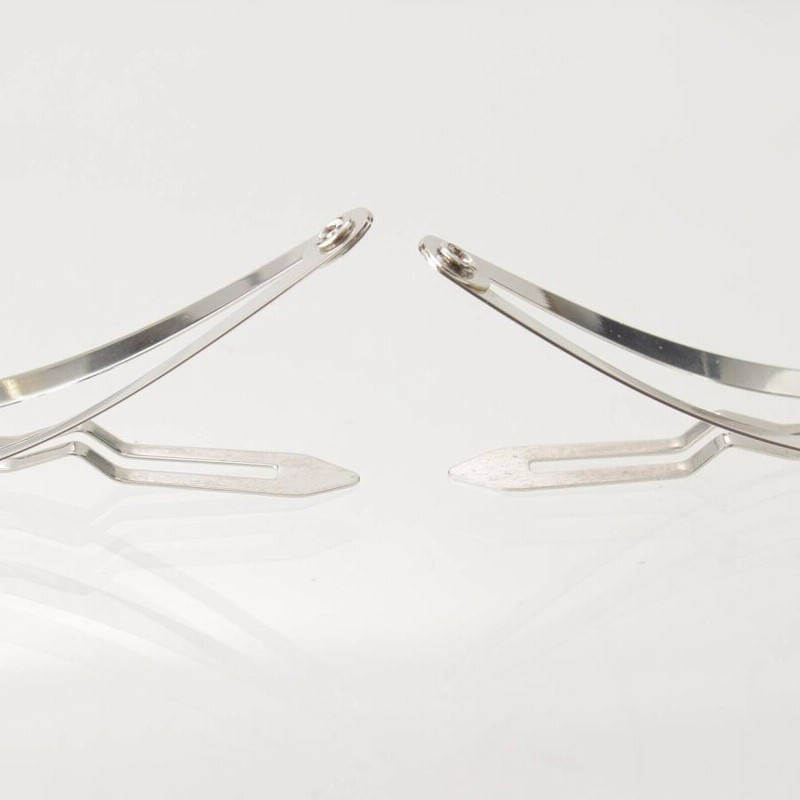 CELINE トリオンフ スナップ ヘアクリップ 2セット シルバー