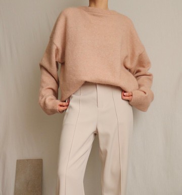 鬆軟馬海毛混美麗諾羊毛裸粉色毛衣 現貨供應