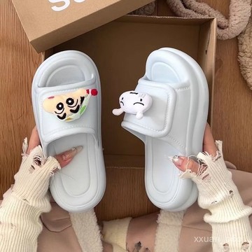 新店補貼！限時💖2025新款可愛卡通一字增高厚底拖鞋防滑女外蠟筆小新室內夏季