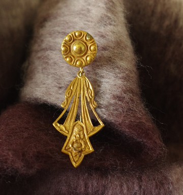 古董金色雕花垂墜領帶針帽針別針 B1766