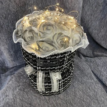 🌷花束禮物🌷女神節玫瑰小香風花束成品520情人節母親節花束送媽媽女友皁花母親節 教師節 情人節 生日禮物 永生花 仿
