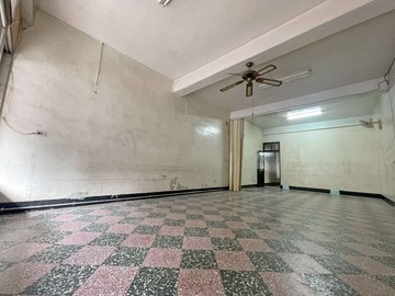 ღ博愛國小ღ大地坪ღ透天店面~獨立後院｜新竹縣竹北市博愛街