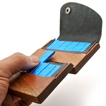 Stride木材和皮革製造stride專用的木製情況