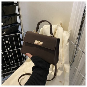高級手提包包女2026 時尚百搭單肩斜挎包洋氣復古小方包 包包 單肩包 時尚 側背包女 斜背包女 肩背包 台灣製包包