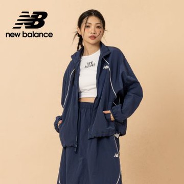【New Balance】滾邊尼龍機能外套_女性_深藍色_WJ6113KSNNY