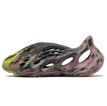 YEEZY FOAM RUNNER MX CARBON