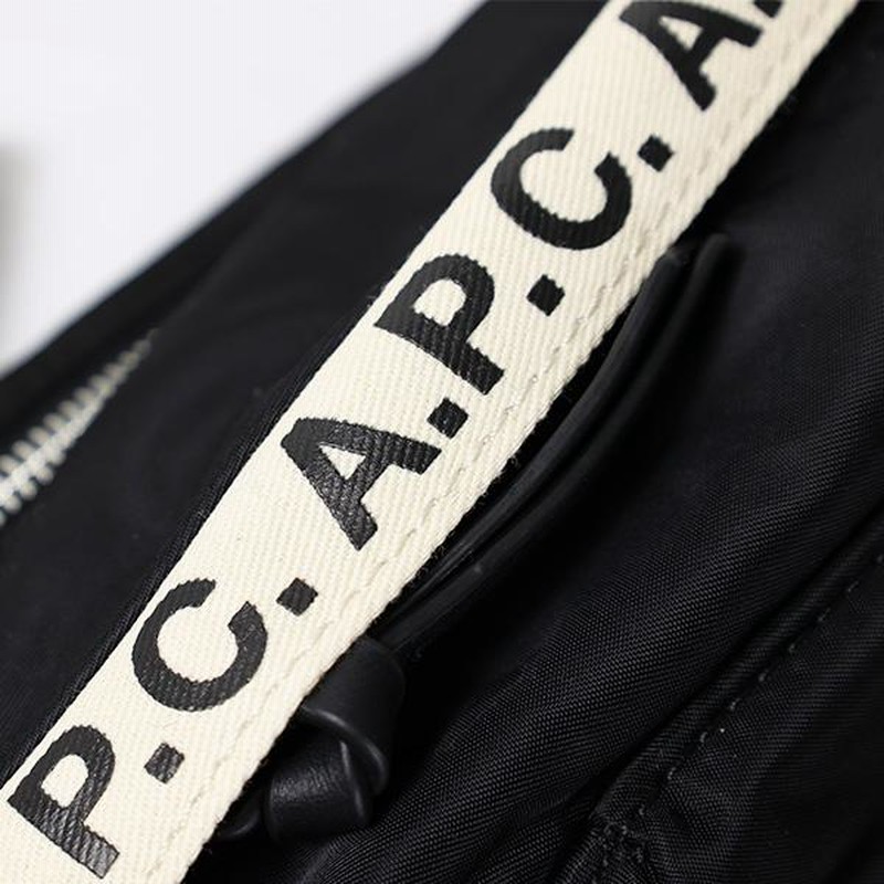 A.P.C. アーペーセー ベルトバッグ クロスボディバッグ ウエストポーチ