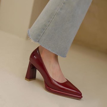 喜心防水臺粗跟婚鞋新款高級感氣質媽媽高跟鞋酒紅色敬酒服新娘鞋