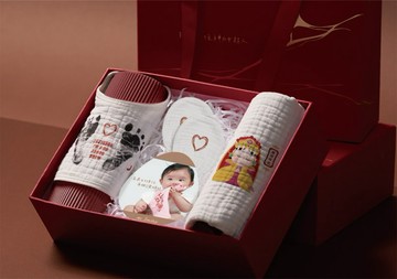 【I神財神爺你好】祝福禮盒組 | 寶寶質感圍兜兜 口水巾