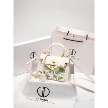 IT GDLEDY高級感刺繡凱莉包包女式2026新款洋氣斜挎包生日禮物