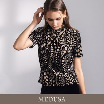 現貨【MEDUSA 曼度莎】台灣製 絲絨印花半高領短袖上衣（M-XL）｜女上衣 短袖上衣 上班上衣