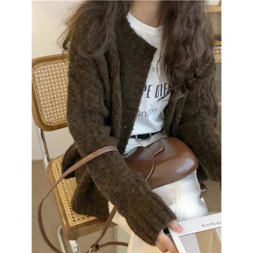 2024秋冬新款韓版珍珠扣寬松粗麻花毛衣開衫女溫柔小香風針織外套