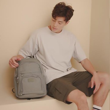 【金安德森】輕甜旅程 大容量機能後背包-灰色