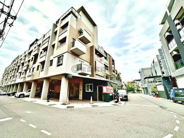 長億重劃區7年新屋3車角間店墅｜台中市太平區永成北路