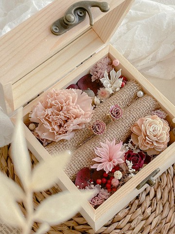 【母親節限定組合】 耳盒 x 不凋康乃馨乾燥花耳環木盒