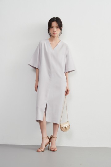 簡約優雅 V領半袖洋裝 寬袖連身裙 極簡風格 下擺開衩H線修身
