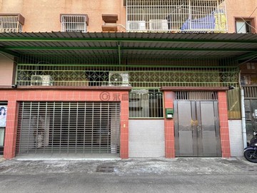 太讚了大面寬公寓1樓室內車庫/衛武營｜高雄市鳳山區南京路