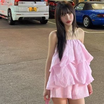 MOCO韓版ins抹胸層層花苞雙層荷葉邊花苞一字領背心甜美氣質百搭無袖上衣