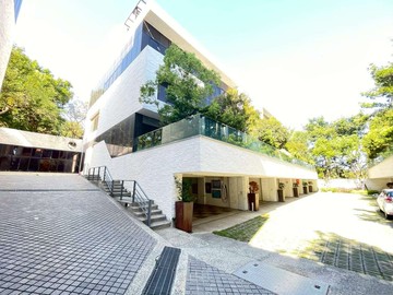 輕屋齡VILLA-M百萬精裝百坪電梯別墅可四車｜台中市南屯區中台路