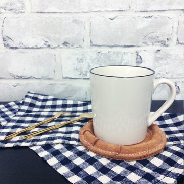 【玩皮女孩】棕色榔皮杯墊3入無刻字