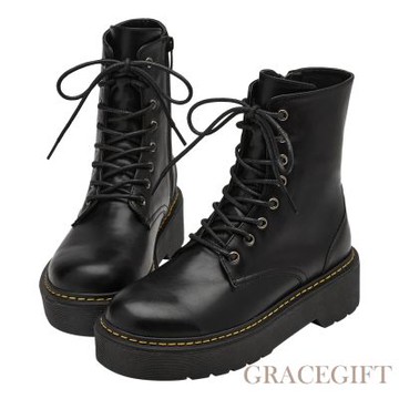 【Grace Gift】復刻經典圓頭綁帶厚底馬汀軍靴 黑