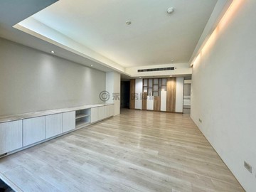 寶輝園道尊邸｜優質精裝四房車位｜下樓即是綠園道｜台中市北區太原路一段