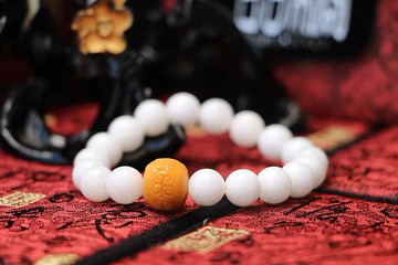 全玉化硨磲手珠 10mm 緬甸黃玉回紋隔珠 手鍊 客製化串珠設計