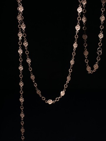 1900s 英國 新藝術時期 雙面雕花雛菊長鍊