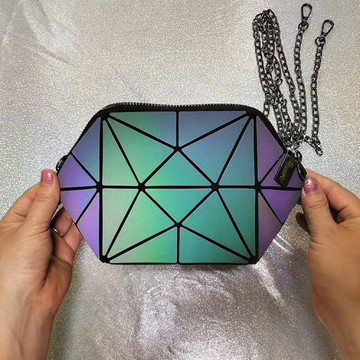 時尚2025新款貝殼包幾何菱格夜光半圓鏈條斜挎包手機包迷你小包包