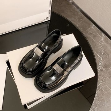 黑色厚底小皮鞋女英倫風2025新款金屬扣JK學院單鞋圓頭粗跟樂福鞋