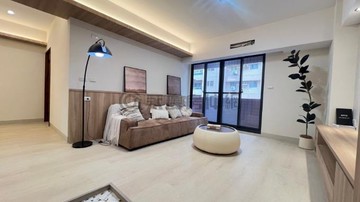 建興商圈/日式無印風格裝潢/正四房+車位｜高雄市三民區德山街