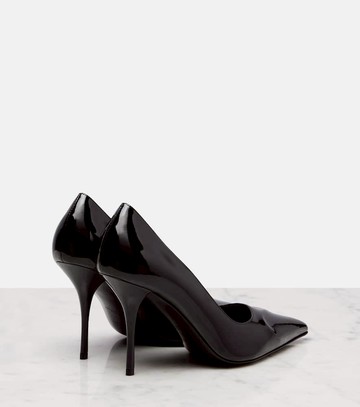 Alaïa Le Cœur 3D 90 patent leather pumps