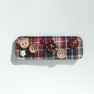一格格溫柔的鈕扣髮夾-泰迪熊