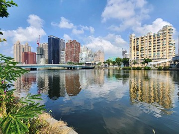 愛河【港灣一號院】低總價單身豪邸｜高雄市鹽埕區五福四路