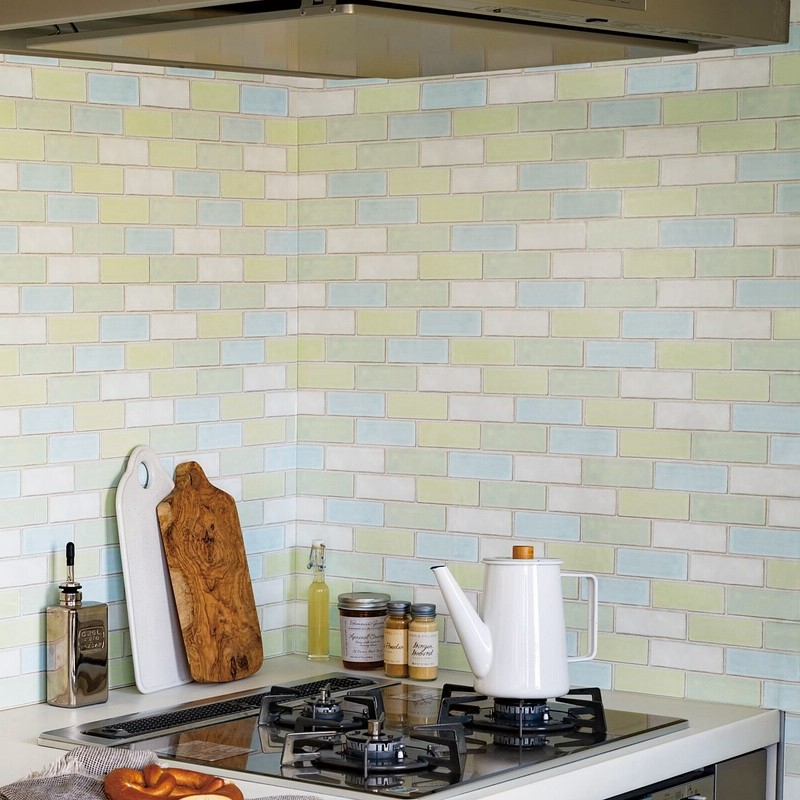 エスキューブキッチンズ 油はね 水はねもサッとふき取りやすい 貼ってはがせる30cm角のタイル壁紙シール ペールミント の会 フェリシモ Felissimo 通販 Lineポイント最大15 0 Get Lineショッピング