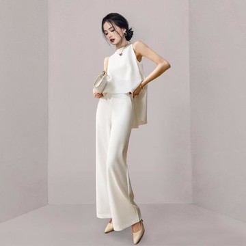白色連體褲夏季女設計感小眾法式掛脖無袖高級感一件式闊腿連衣褲